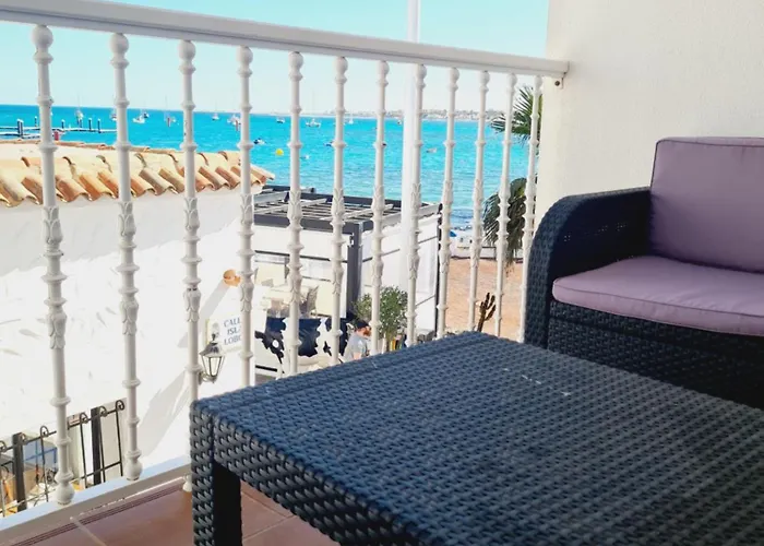 Casa Puerto Maritimo アパート コラレホ